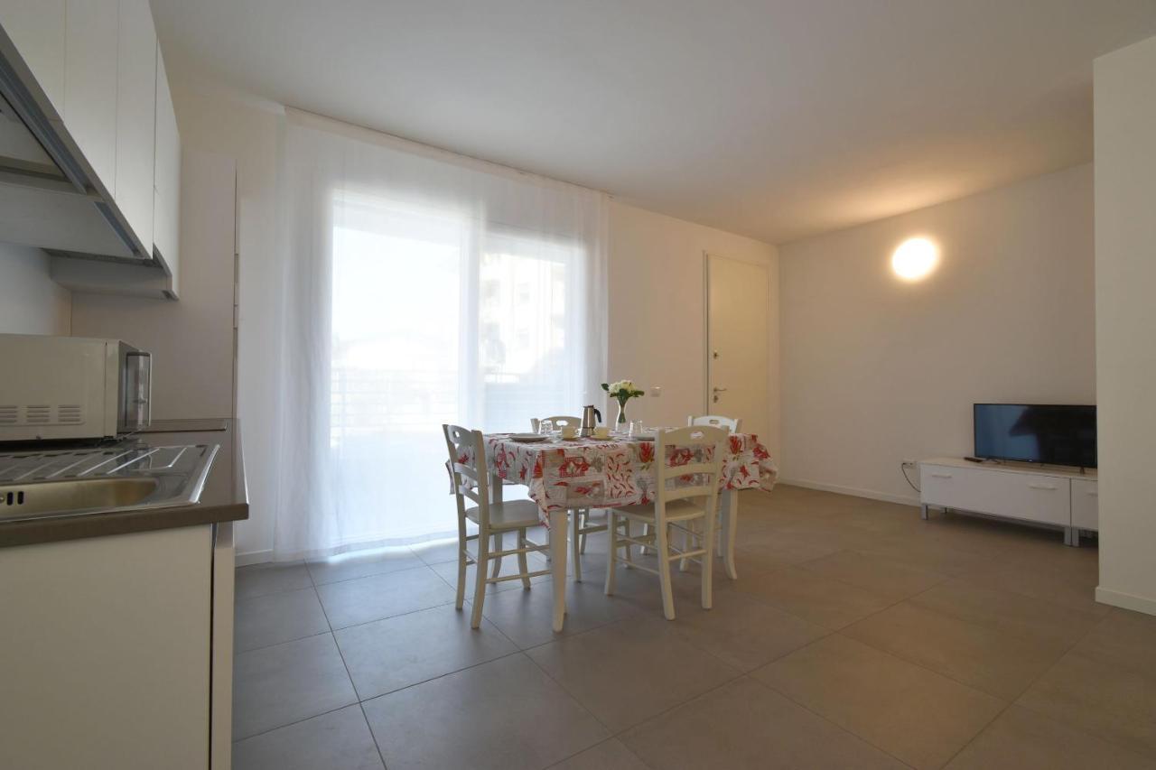 Residence Al Molo - Agenzia Cocal Caorle Eksteriør billede