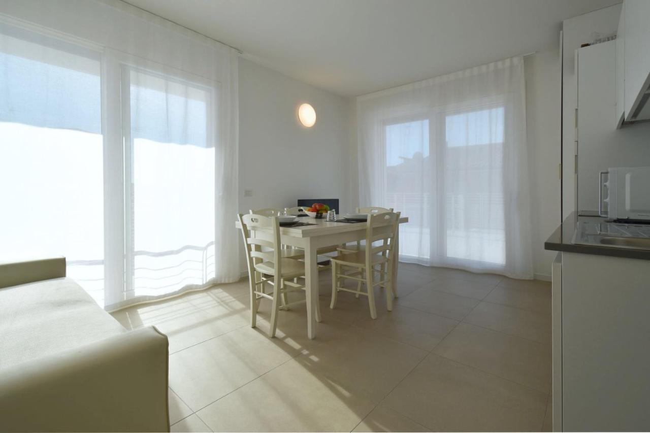 Residence Al Molo - Agenzia Cocal Caorle Eksteriør billede