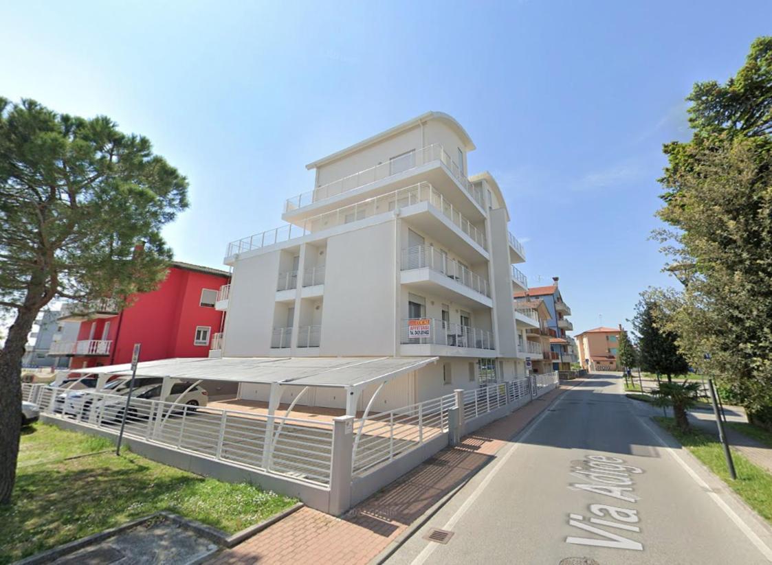 Residence Al Molo - Agenzia Cocal Caorle Eksteriør billede